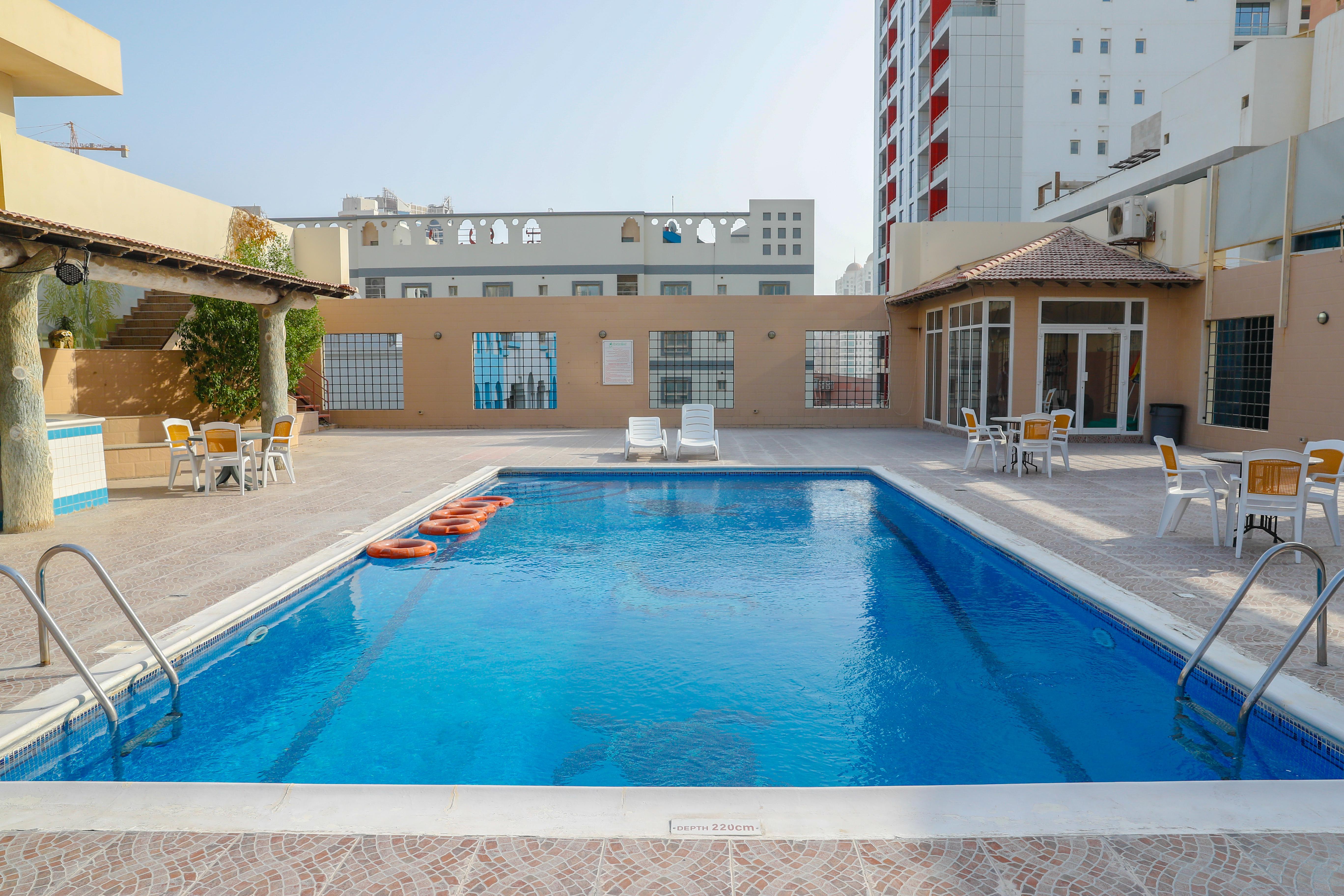 Taj Plaza Hotel Manáma Kültér fotó