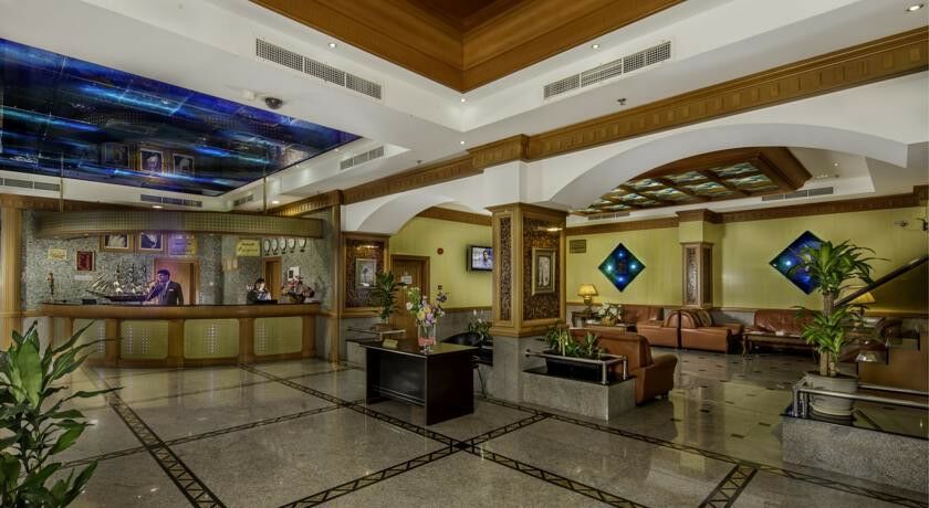 Taj Plaza Hotel Manáma Kültér fotó