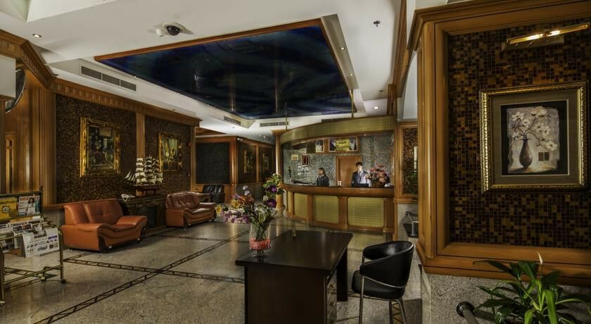 Taj Plaza Hotel Manáma Kültér fotó