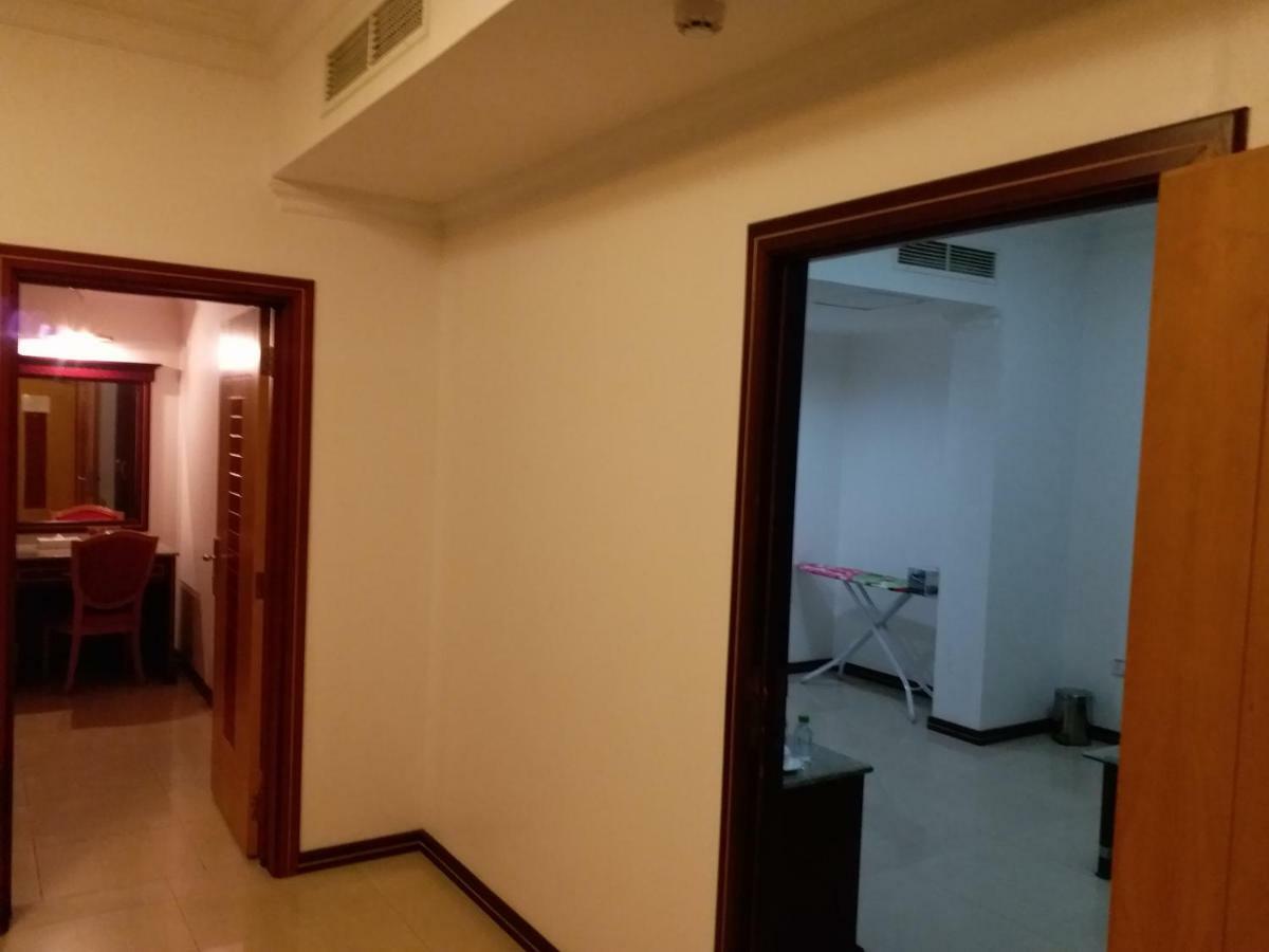 Taj Plaza Hotel Manáma Kültér fotó