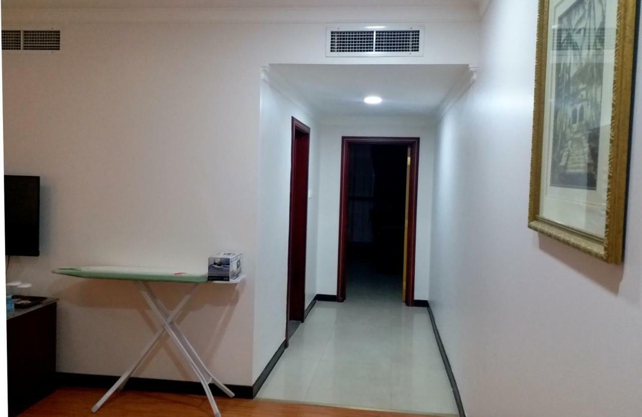 Taj Plaza Hotel Manáma Kültér fotó